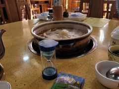 -东巴谷野生菌火锅餐厅
