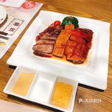 三拼中规中矩吧，但是脆皮烧猪味道还是可以