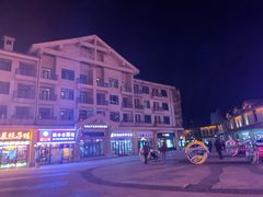套房后门-长白山万达锦华套房酒店