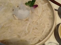 -老牌坊云南鱼豆花火锅(哈西万达店)