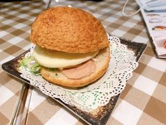 -新大咀港式茶餐厅(宝山万达店)