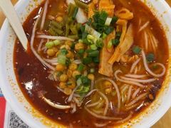 -魔都三兄弟酸辣粉·蘸卤炸串(虹桥万科店)