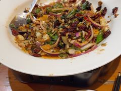 -老滇山寨•云南特色菜•地方菜•民族风情歌舞表演(金碧店)