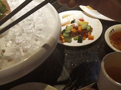 -周周有辣火锅馆(玖耀里店)