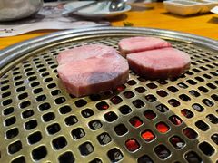 厚切牛舌-唯成•韩国炭火烤肉 유성고기