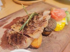 m5西冷牛排-LO CALCOW卡路力轻食主义餐厅(陆家嘴店)