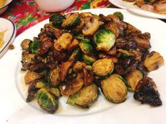 -闯关东东北农家菜(崂山石老人店)