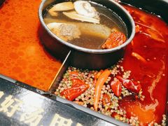 -老牌坊云南鱼豆花火锅(哈西万达店)