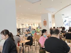 -星巴克臻选(上海淮海百盛购物中心店)