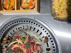 -马路牙子烧烤音乐酒馆(望京店)