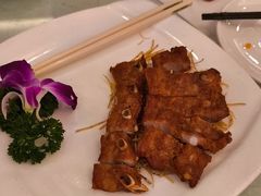 -万山楼海鲜酒家·二十三年老字号