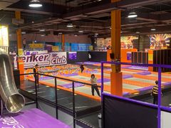-Tenker Club弹刻极限主题公园 · 蹦床 · 团建 · 生日派对(大关店)
