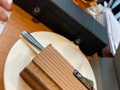 -西西弗书店&矢量咖啡(凯德晶萃广场店)