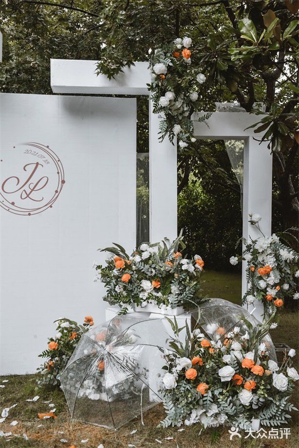 小预算草坪婚礼｜户外森系小清新