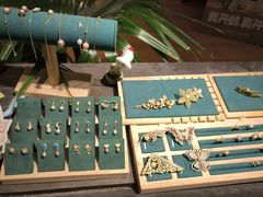 -十八字金·银饰·拼豆·开蚌DIY(魏公芳华里店)