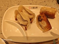 -小杨生煎(金山百联购物中心3楼店)