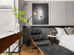 -索菲亚S轻奢HOTEL(广州花地湾地铁站店)
