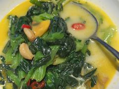 -八府香鸭·啫啫煲(华山路店)