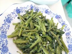 -七的湖·晚芳亭·阳澄湖农家菜·大闸蟹(莲花岛店)