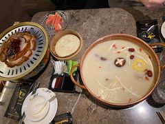 -三人行骨头王火锅(长寿店)