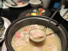 四年陈火腿炖猪蹄-庐灶江南·江南菜·四合院Bistro(东直门雍和宫·原华侨宾馆店)
