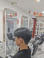 -米娜护肤造型