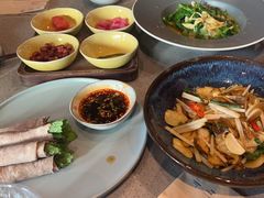 -半山腰·云南菜(侨福芳草地店)