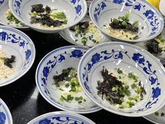 -新丰小吃(中山中路分店)