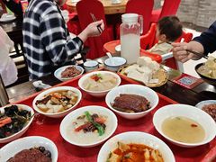 -蓝田九大碗民俗食府(蓝田店)