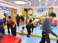 -红黄蓝成长中心(海淀上地店)