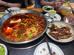 -小饕荟雅安贡椒鱼鲜馆(广福桥店)