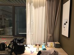-杭州西湖湖滨银泰亚朵酒店