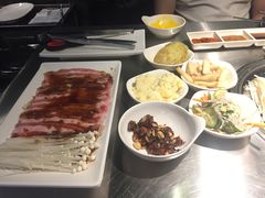 -韩聚屋韩国烤肉餐厅(新北万达店)