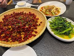 -万重锦·人文川菜馆(骡马市店)