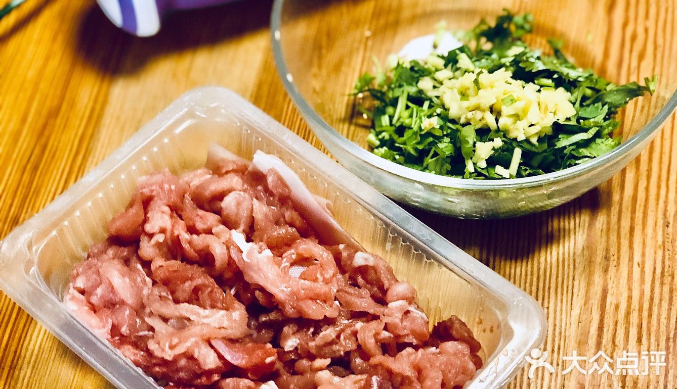 手作鲜虾滑🍤香菜肉丸🥩