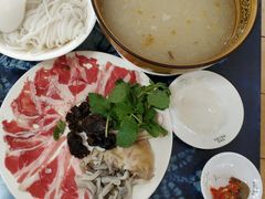 -桥香园云南过桥米线(金马碧鸡店)