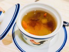 冰花莲子芦荟炖桃胶-路环码头面馆