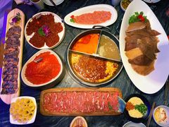 小嫩牛专利T型锅（一锅三吃）-热火朝天鲜切牛肉火锅(南强街巷店)