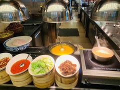 -圣丰索菲特·2 On 988 Café 自助餐厅
