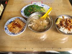 -金峰卤肉饭