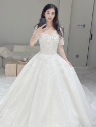 点击看大图 -Renee芮亦婚纱