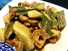 黄瓜拌油条-梅飞酒家(桑园路店)