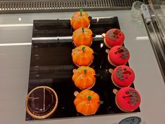 -Salon de The de Joel Robuchon(外滩18号店)