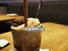 -必胜客(大宁路店)