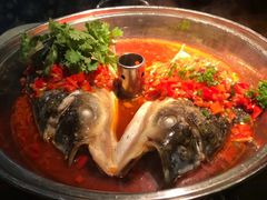 汗蒸剁椒水库鱼头-洞庭土菜小炒馆(易发广场店)