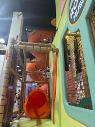 -动力星球家庭亲子游乐中心