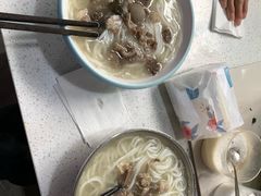 -小倪羊肉米线馆