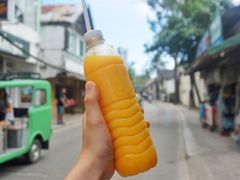 -Jonah's Fruit Shake & Snack Bar