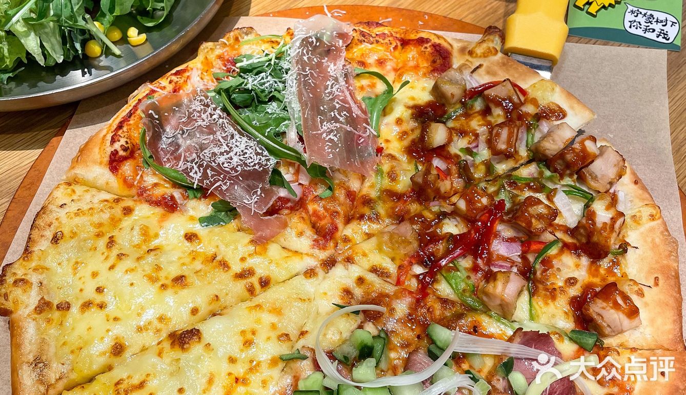 乐凯撒手工无边超薄披萨93超低碳水!一口全是料 !