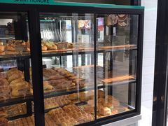 面包甜点陈列柜-圣安娜饼屋(信和广场店)